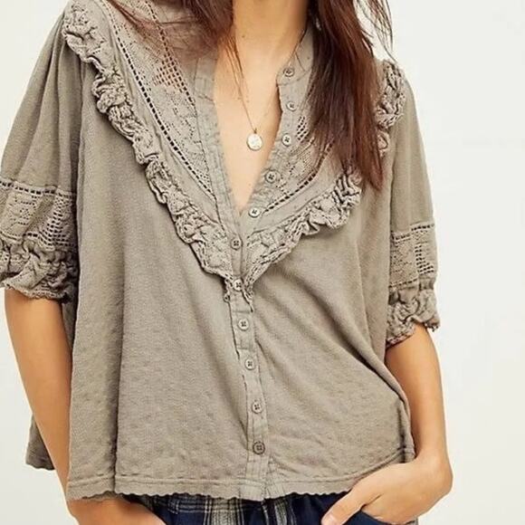 Free People Walk In The Park Ruffle Blouse - Picture 1 of 6